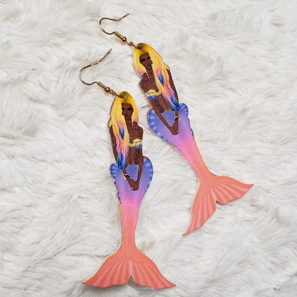 Handmade Mermaid 🧜🏼‍♀️ Earrings Colorful Gold - Picture 1 of 7